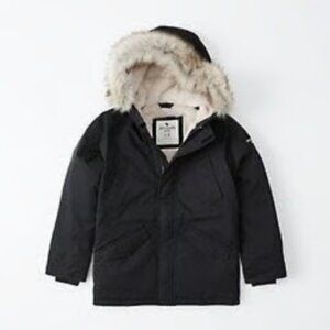 Abercrombie & Fitch Kids (Boys) Black Ultimate Parka (Size 11/12)